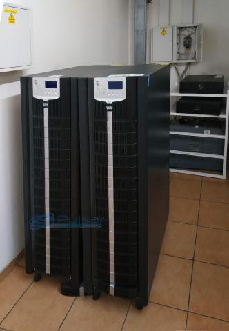 2 ДБЖ NetPRO UPS 33 20XS із вбудованими 40 АКБ EverExceed MG12-12G (12Аг) у кожному.